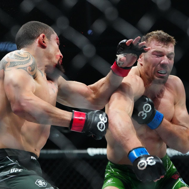 Robert Whittaker vs. Dricus Du Plessis 