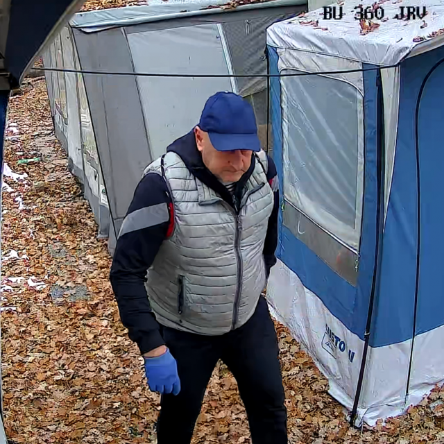 Policija traga za osobom sa fotografije
