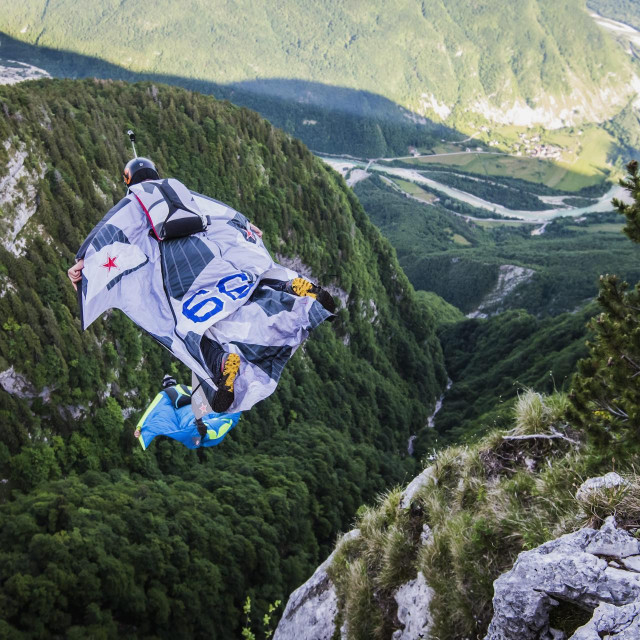 Robert Pečnik pionir je base jumpinga u Hrvatskoj i jedan od najboljih skakača svijeta.