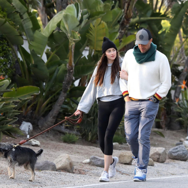 Dakota Johnson, Chris Martin