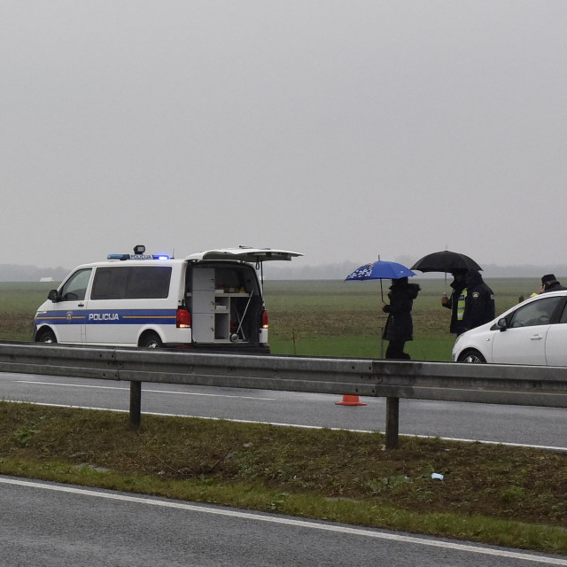 Dvije osobe poginule na A3