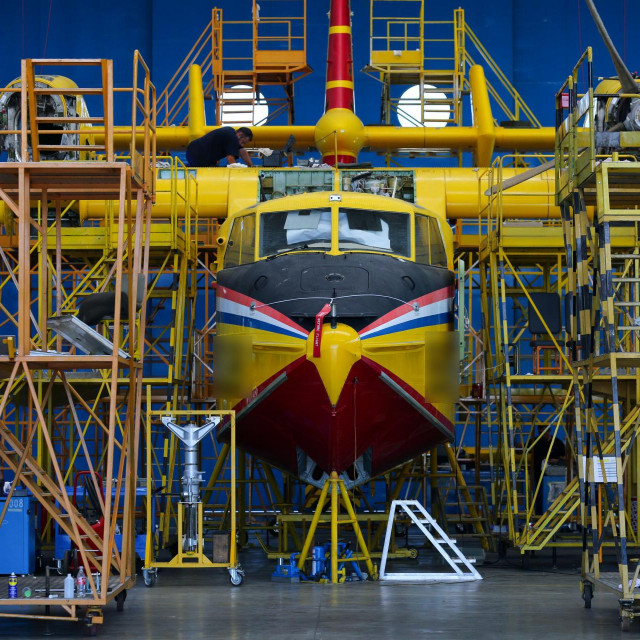 Naši sugovornici kažu da bi tek tri protupožarna aviona Canadair mogla biti spremna za sezonu