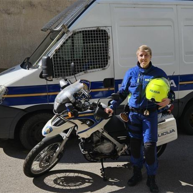 Tea, crikvenička policajka, ujedno i dobitnica godišnje nagrade za spašavanje utopljenika iz mora na području Crikvenice
