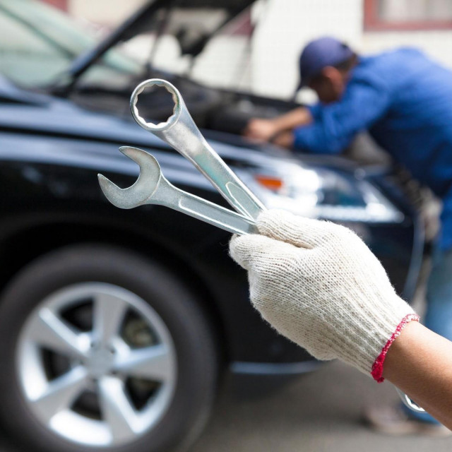 Popravak auta, ilustracija