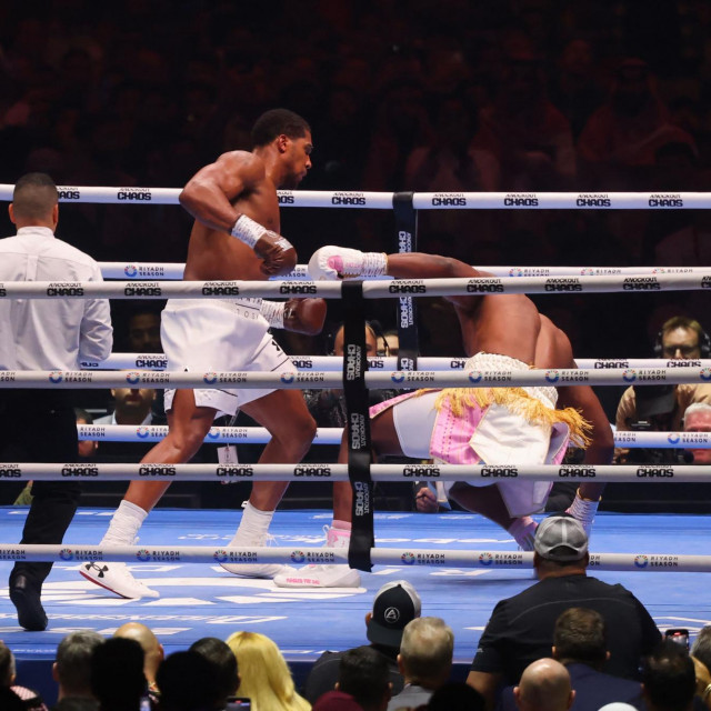 Anthony Joshua i Francis Ngannou