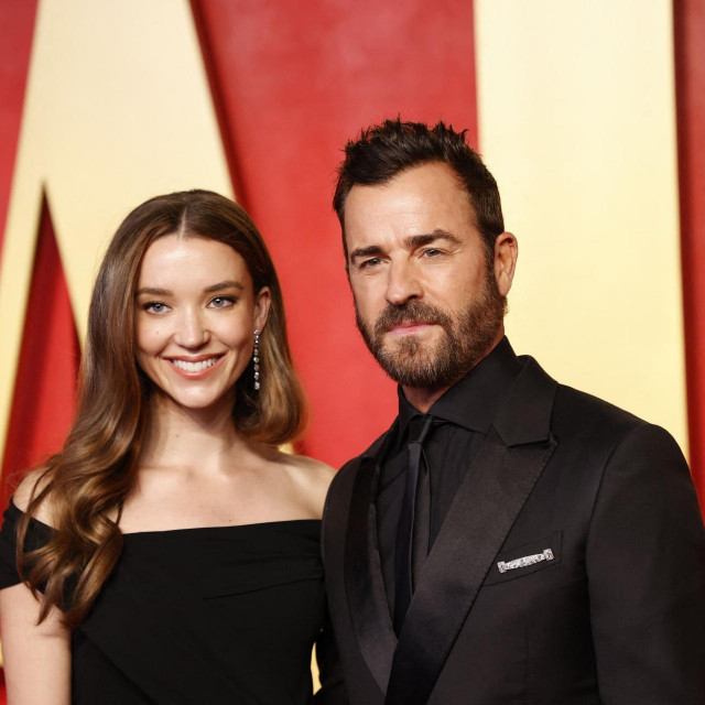 Nicole Brydon Bloom i Justin Theroux odsad su i službeno par 