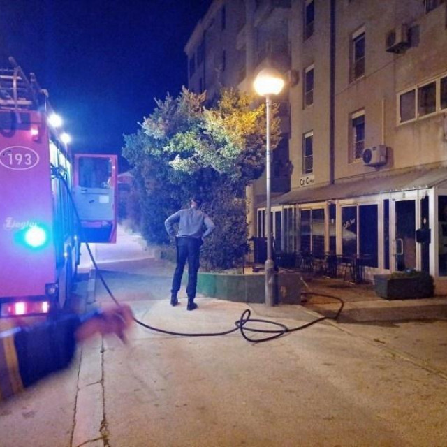 Požar kafića u Puli