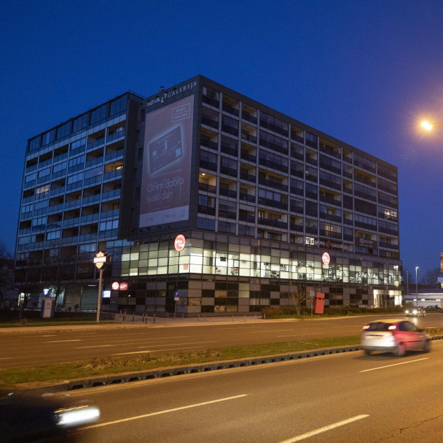 Zgrada Centra Nova Galerija u Španskom
