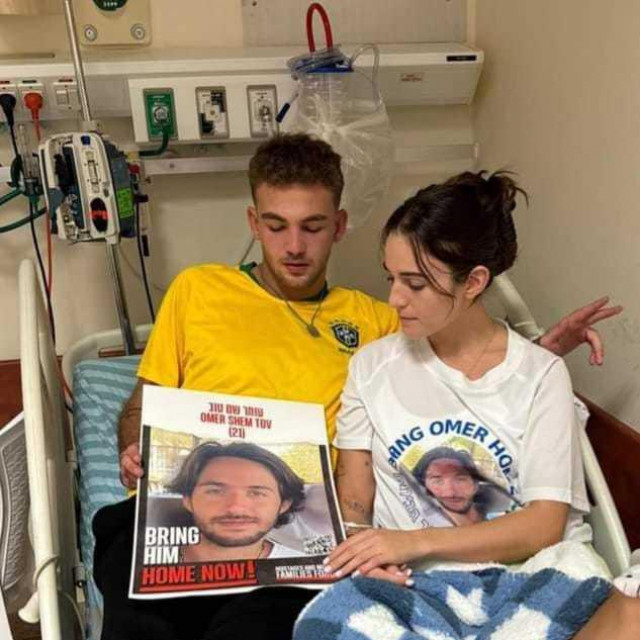 Maya i Itay Regen, plakat prijatelja Omer Shem Tov