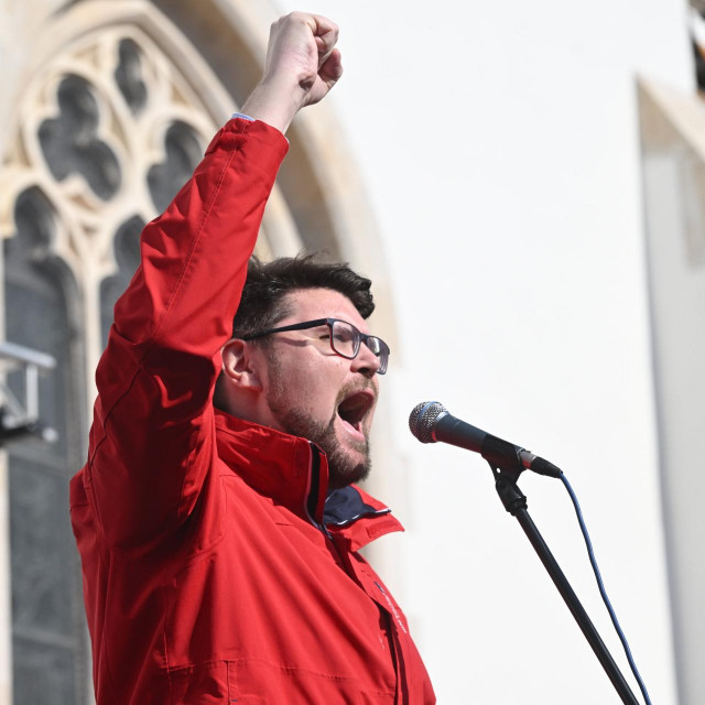 Vanjski su faktori utjecali na taj povratak vitalnih funkcija, Grbinovoj politici usprkos