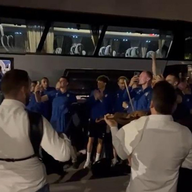 Doček Lokosa nakon pobjede na Poljudu