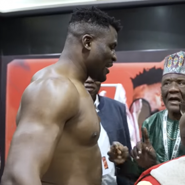 Francis Ngannou sa svojom obitelji