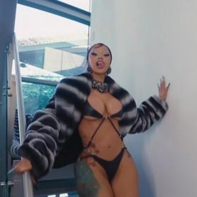 Cardi B u novom spotu