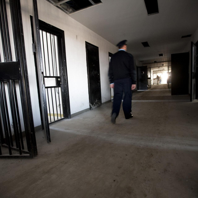 Ilustracija zatvora u kojem je počinjen zločin