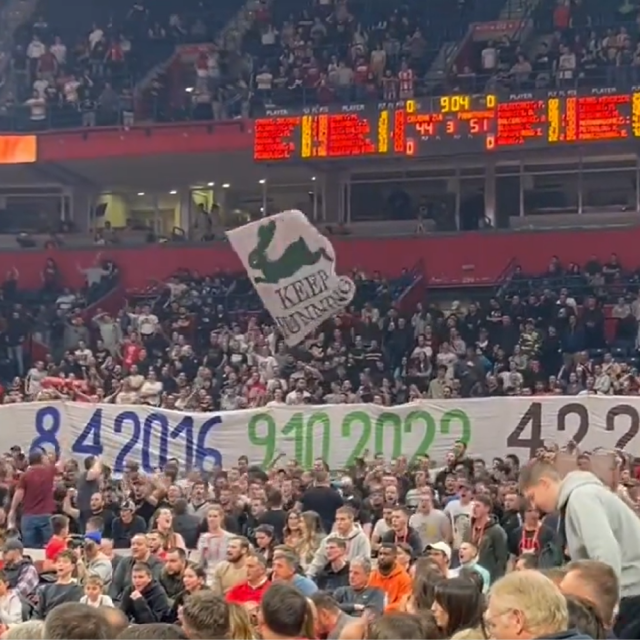 32736879