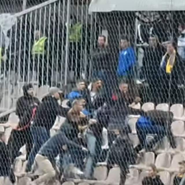 Navijači su se međusobno potukli