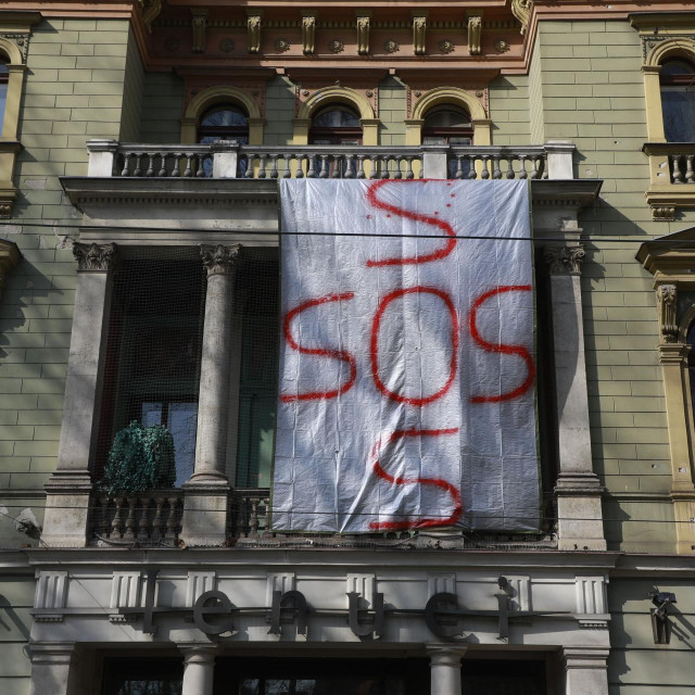 Dramatična poruka na palači Medaković