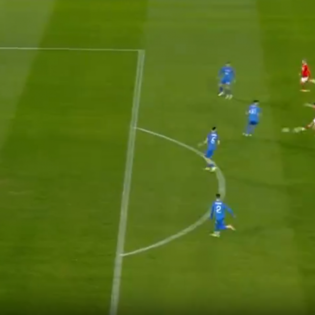 Baumgartner zabija Slovačkoj