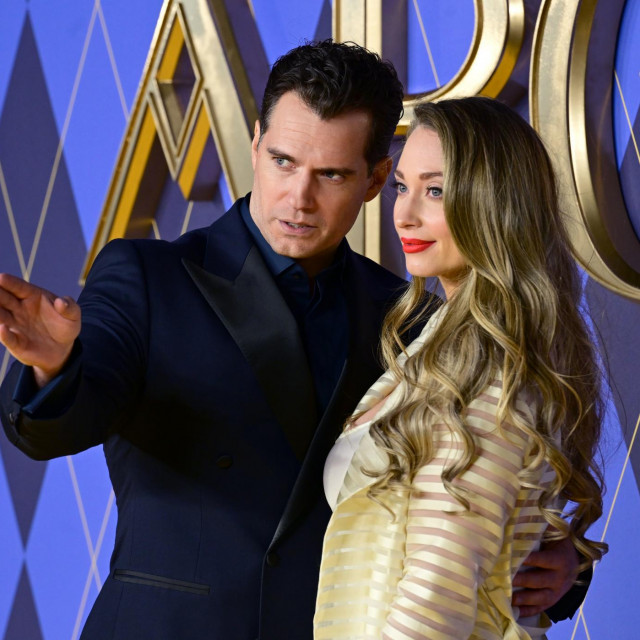 Henry Cavill i Natalie Viscuso