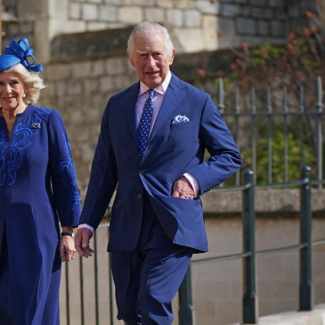 Kralj Charles III. sa suprugom kraljicom Camillom