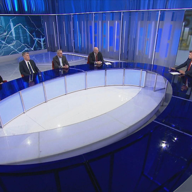 Damir Habijan, Boris Lalovac, Damir Bakić, Mislav Kolakušić i voditelj Mislav Togonal