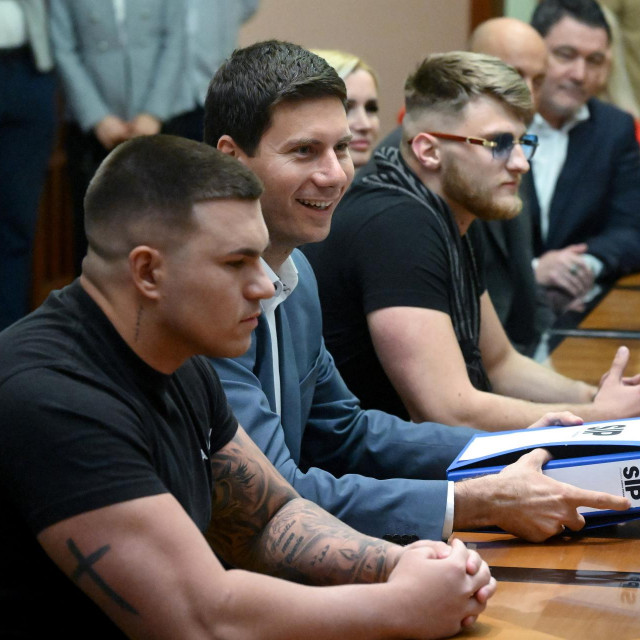 Ivan Pernar (sredina)