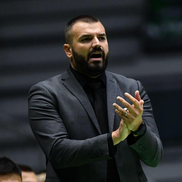 Duje Maretić