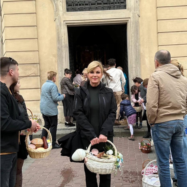 Kolinda Grabar Kitarović čestitala Uskrs