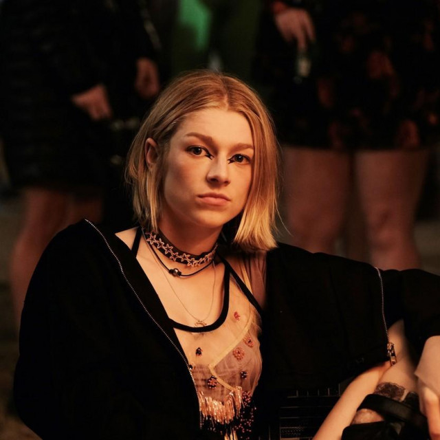 Hunter Schafer kao Jules u drugoj sezoni