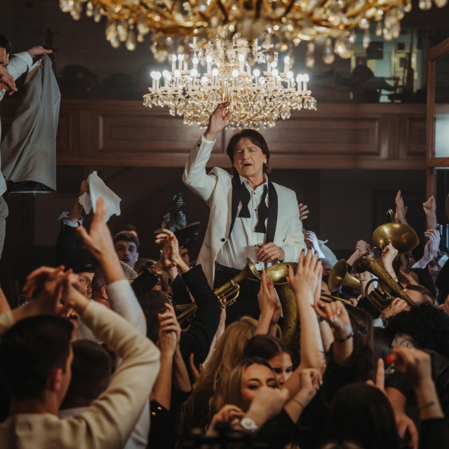 Zdravko Čolić - Biraj ti