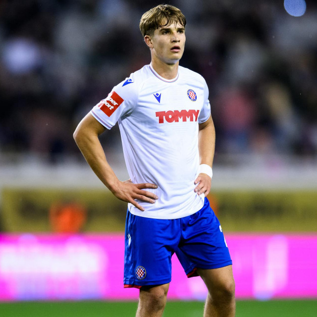 Rokas Pukštas
 
