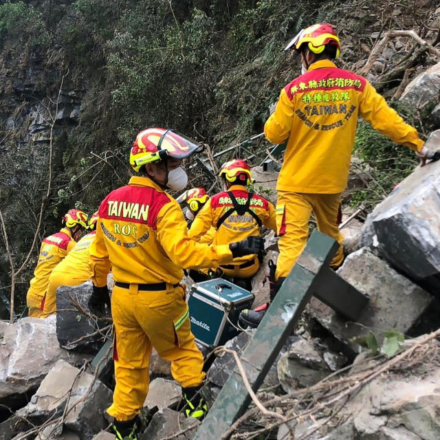 Spašavanje stradalih u potresu na Tajvanu