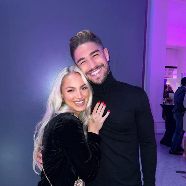 Ana Maria Marković s dečkom