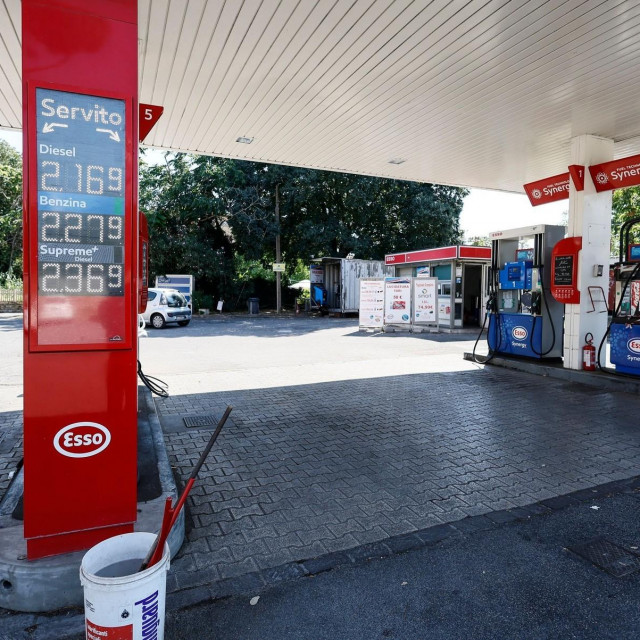 Benzinska Italija