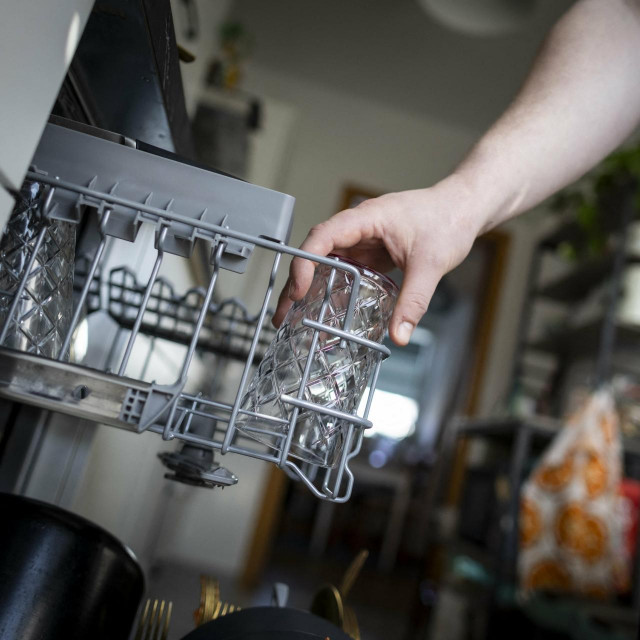 Prosječni užI tip perilice za pranje koristi 13 litara vode, a za ručno pranje potrebno je čak 45 litara