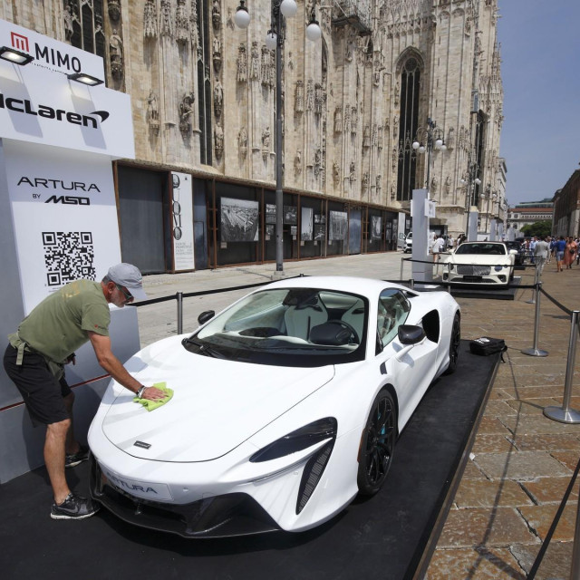 MC LAREN ARTURA