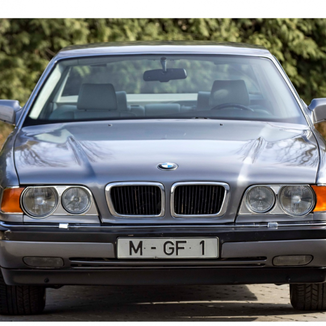 BMW Serije 7 prototip V16 2