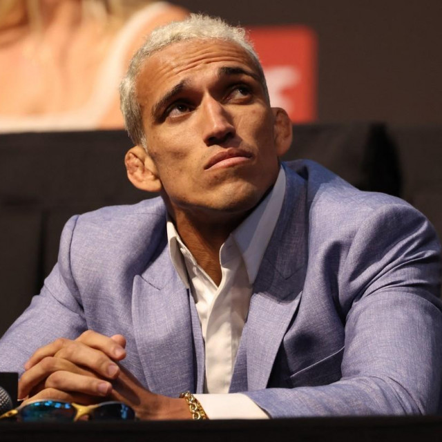 Charles Oliveira