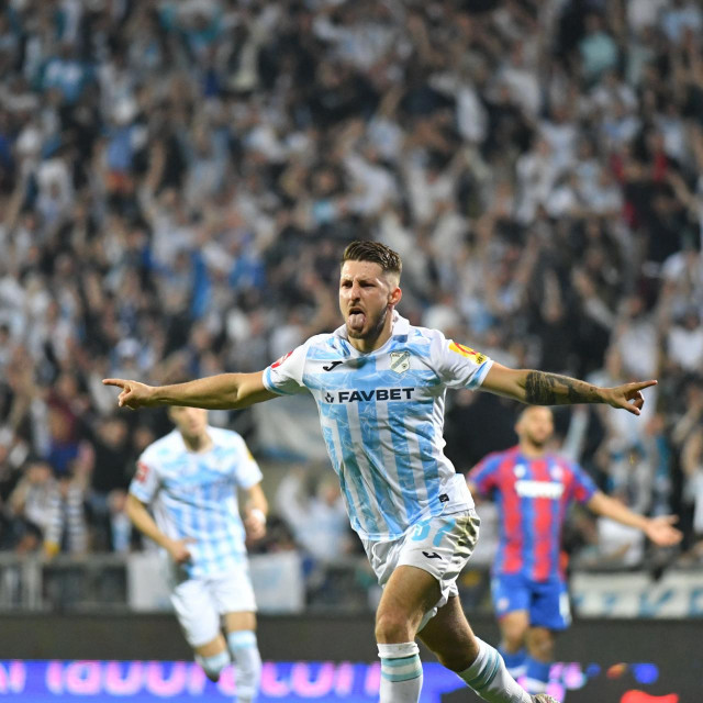 Marco Pašalić slavi nakon gola