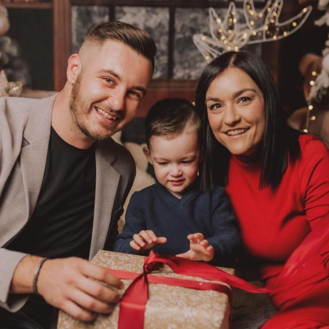 Stjepan Vukadin sa suprugom Katarinom i sinom Gabrielom