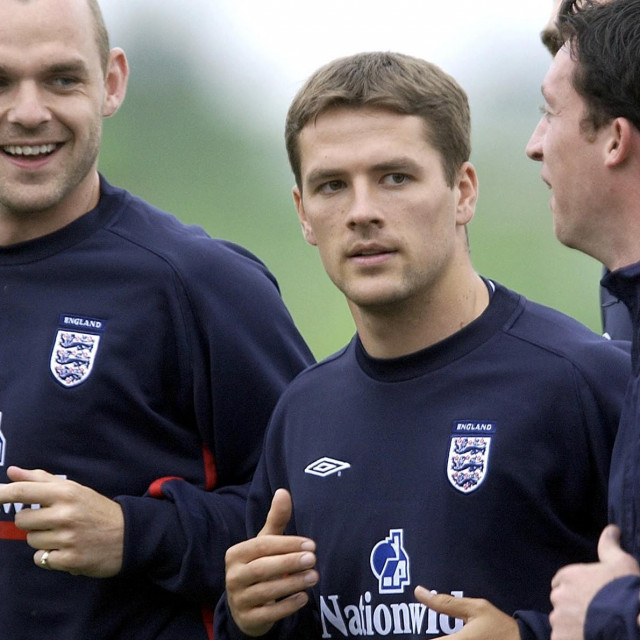 Danny Murphy u društvu Michaela Owena, Robbieja Fowlera i Paula Scholesa