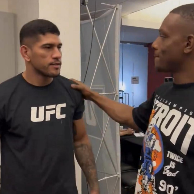 Hill vs Pereira UFC 300
