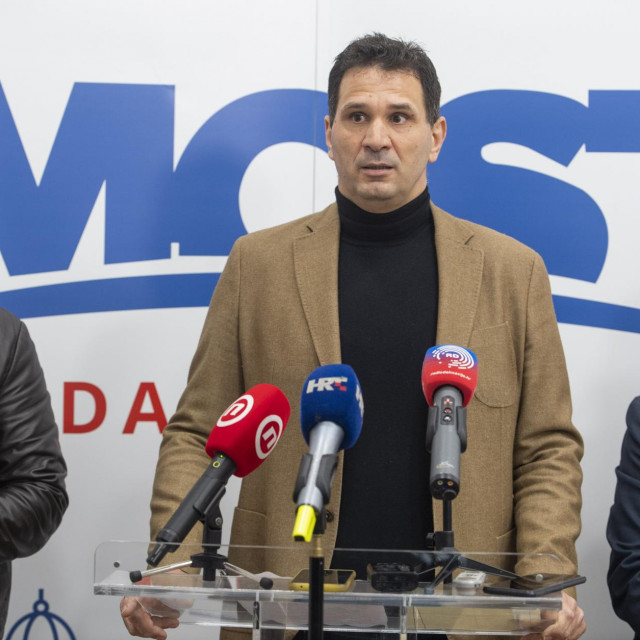 Nikola Grmoja, Josip Markotić, Tihomir Galić
 