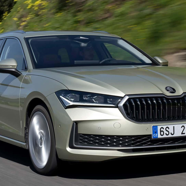 Škoda Superb Combi