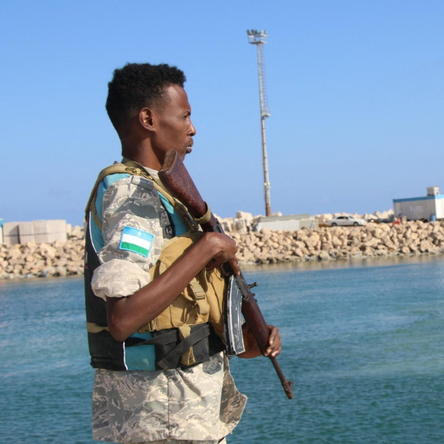 Snage pomorske policije patroliraju zbog učestalih piratskih napada (arhivska fotografija)