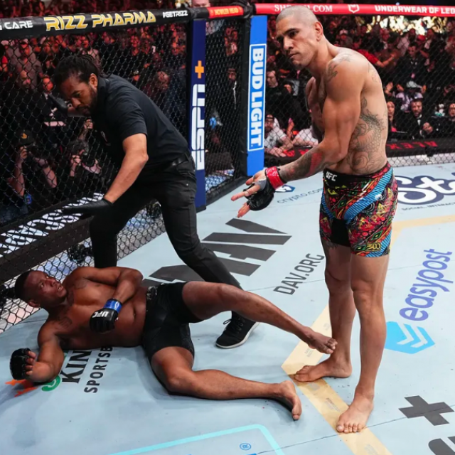 Alex Pereira vs. Jamahal Hill