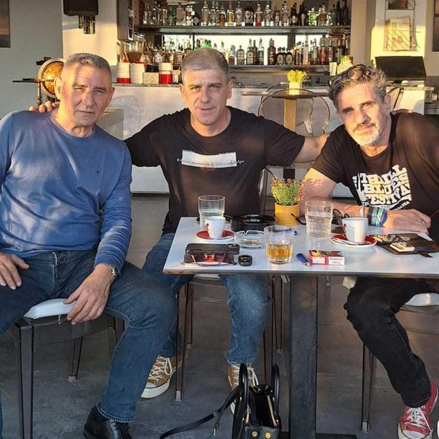 Ante Gotovina s članovima Daleke obale