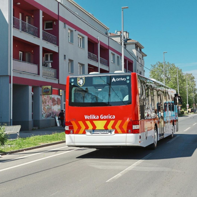 33061811
