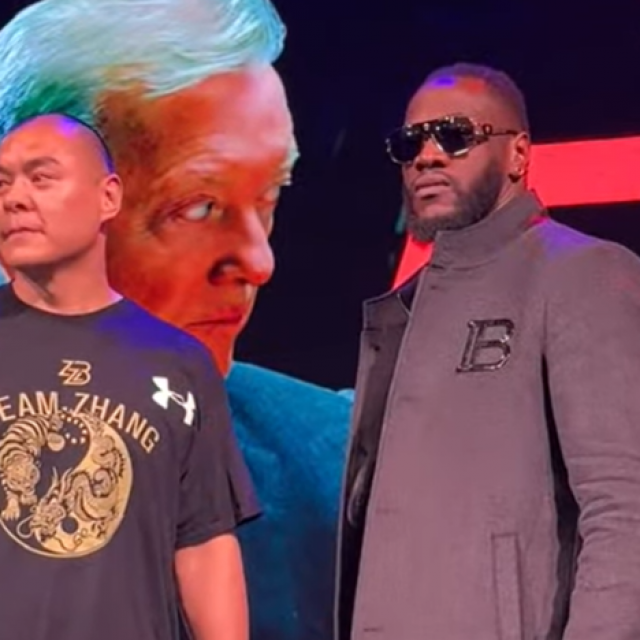 Zhilei Zhang (lijevo) i Deontay Wilder (desno)