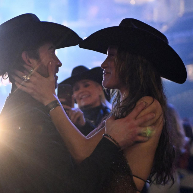 Adan Banuelos i Bella Hadid